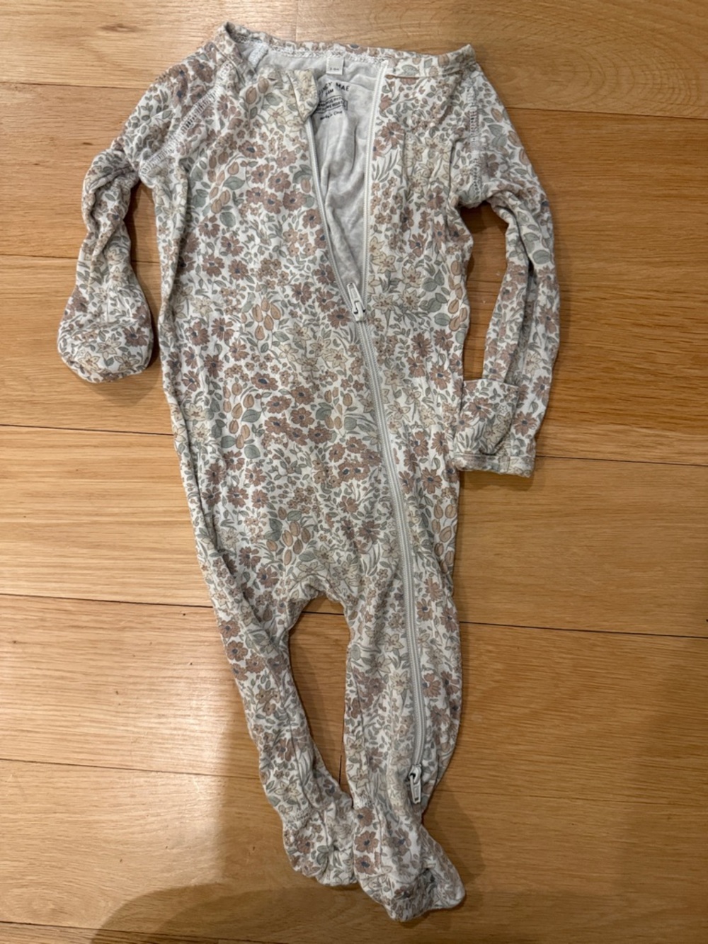 Quincy Mae Neutral Floral Footed One-Piece - Beige & Sage